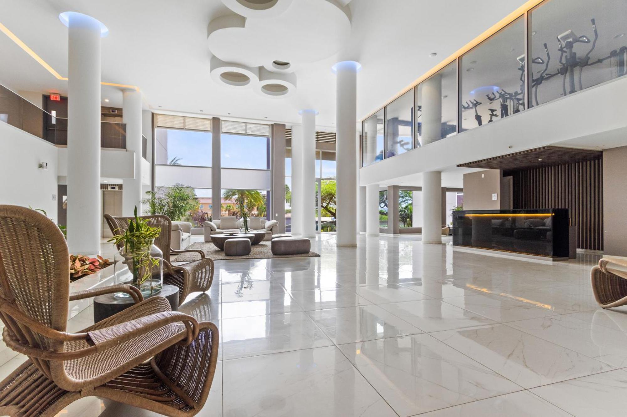 O Condominium Beachfront Residences, By Bocobay Aruba Palm Beach Kültér fotó