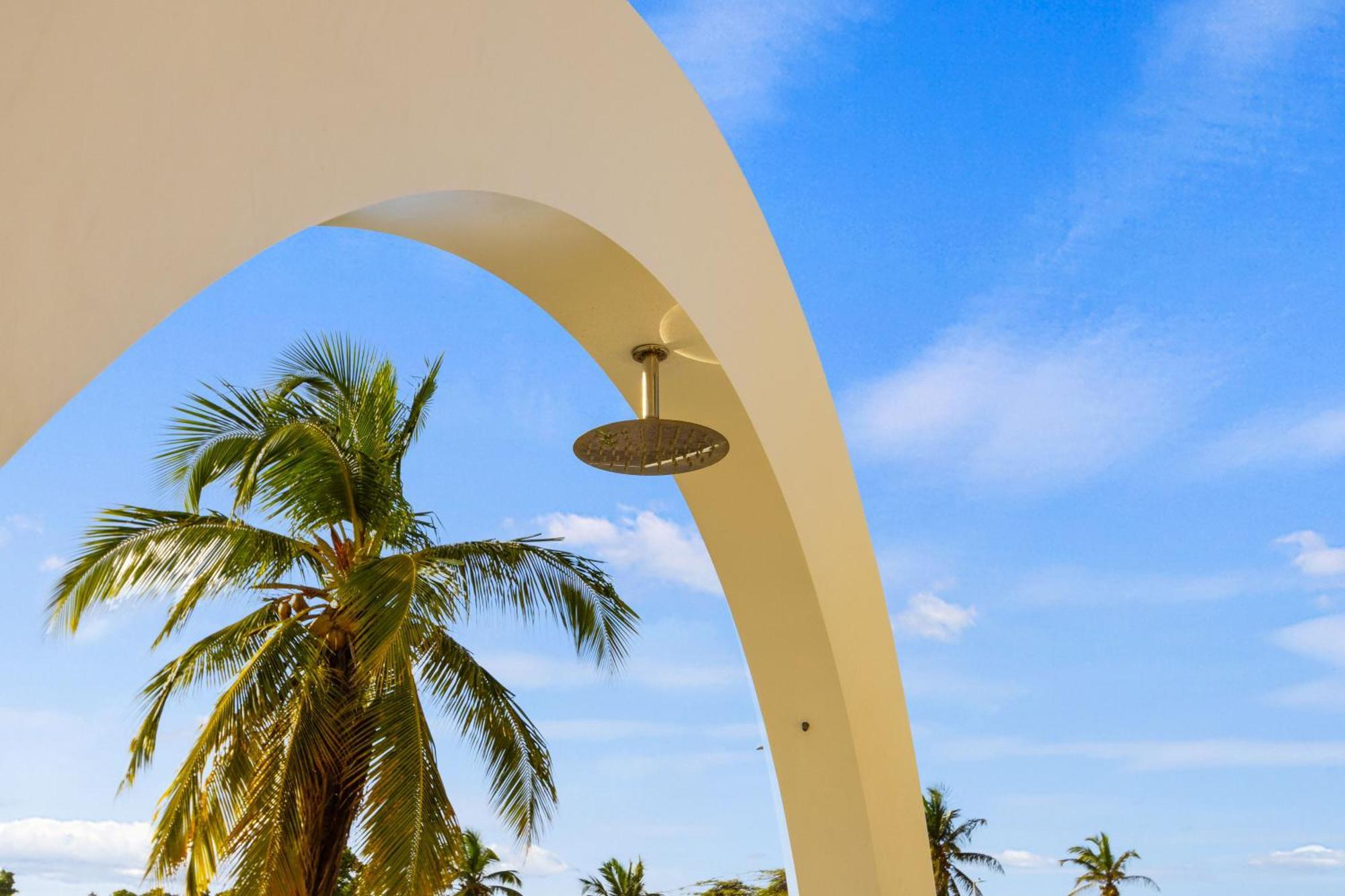 O Condominium Beachfront Residences, By Bocobay Aruba Palm Beach Kültér fotó