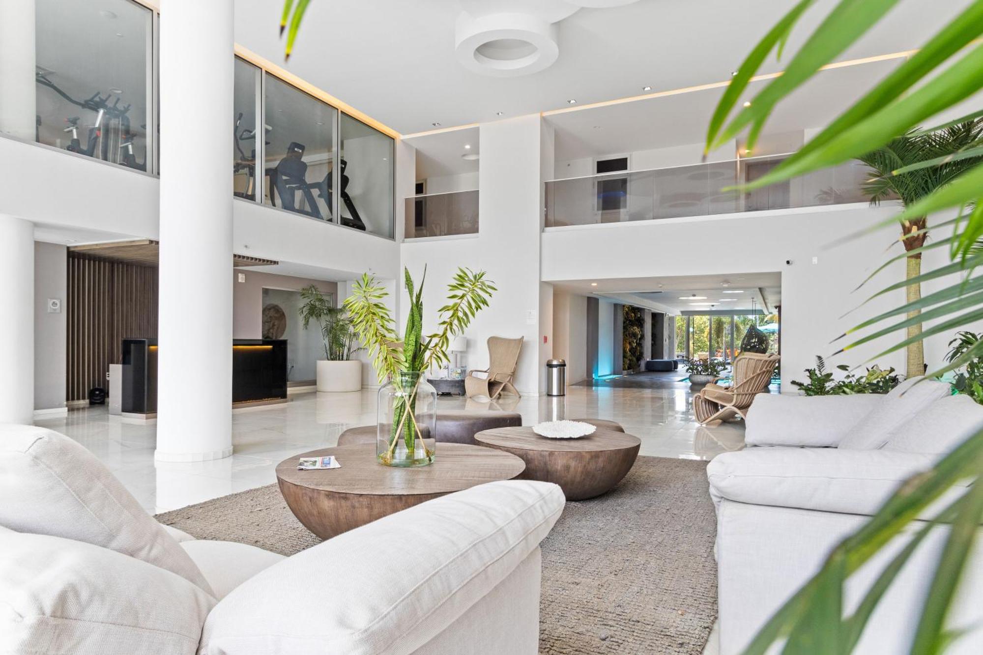 O Condominium Beachfront Residences, By Bocobay Aruba Palm Beach Kültér fotó