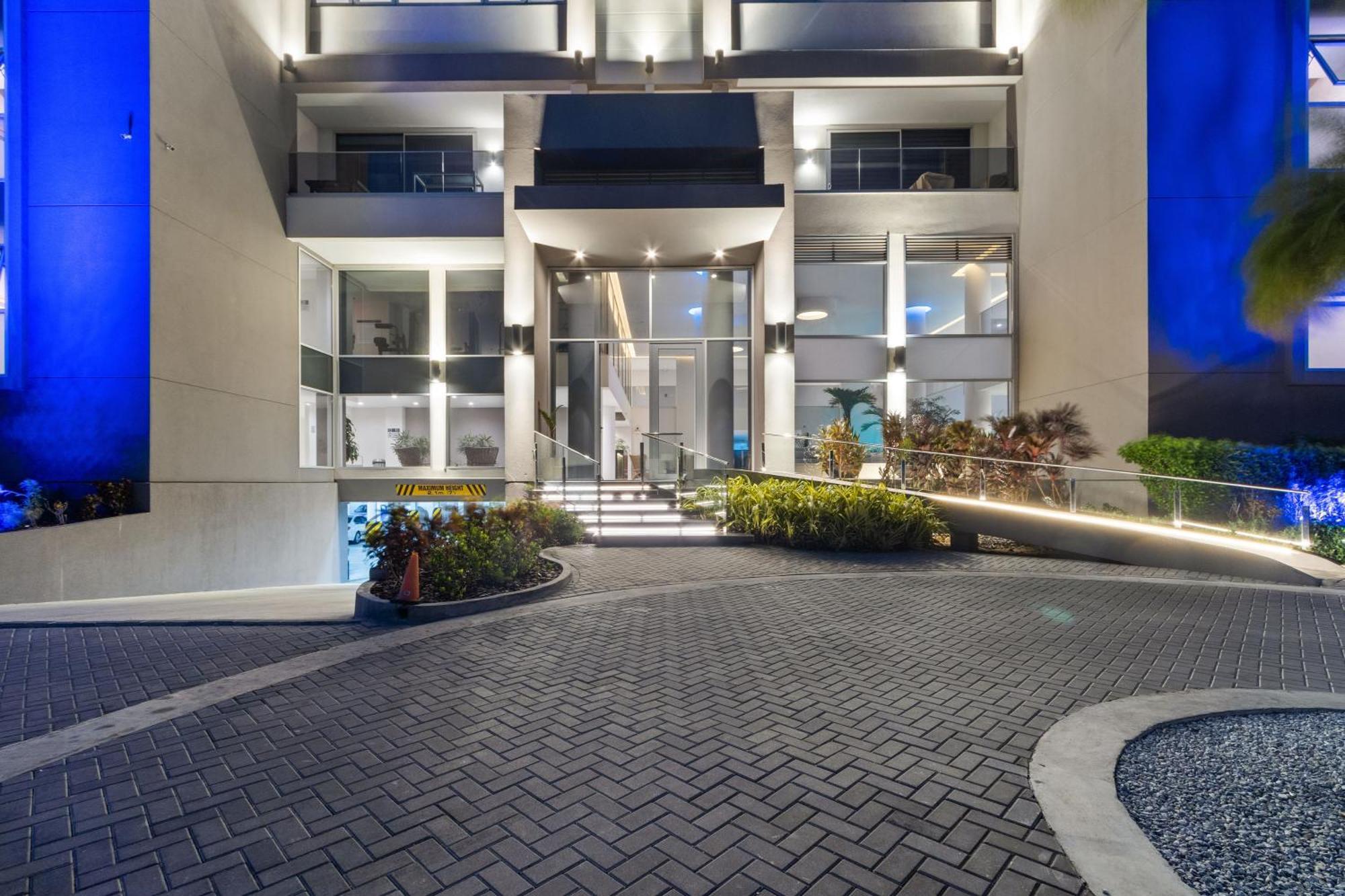 O Condominium Beachfront Residences, By Bocobay Aruba Palm Beach Kültér fotó