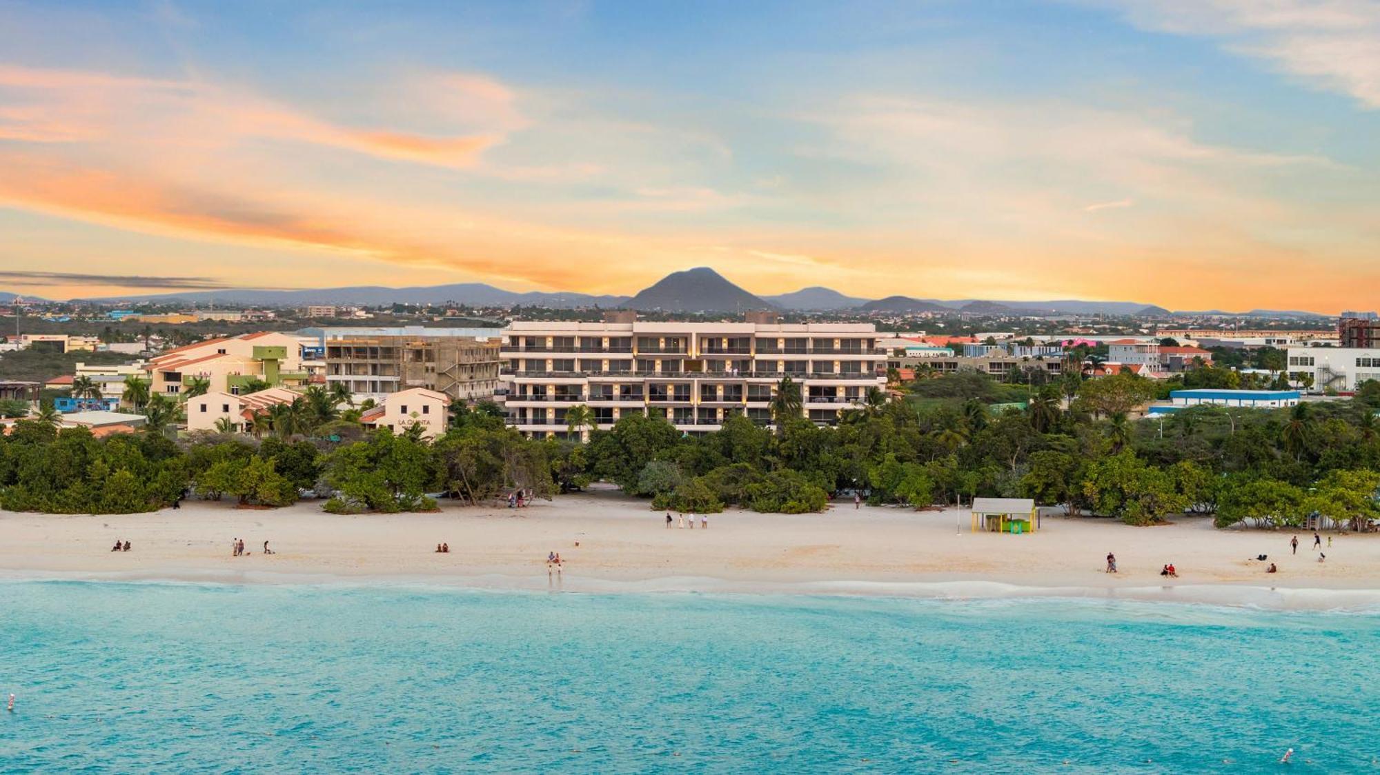 O Condominium Beachfront Residences, By Bocobay Aruba Palm Beach Kültér fotó