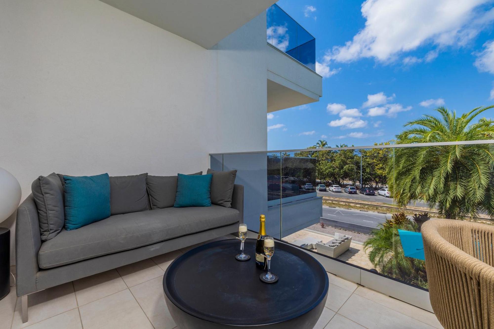 O Condominium Beachfront Residences, By Bocobay Aruba Palm Beach Kültér fotó