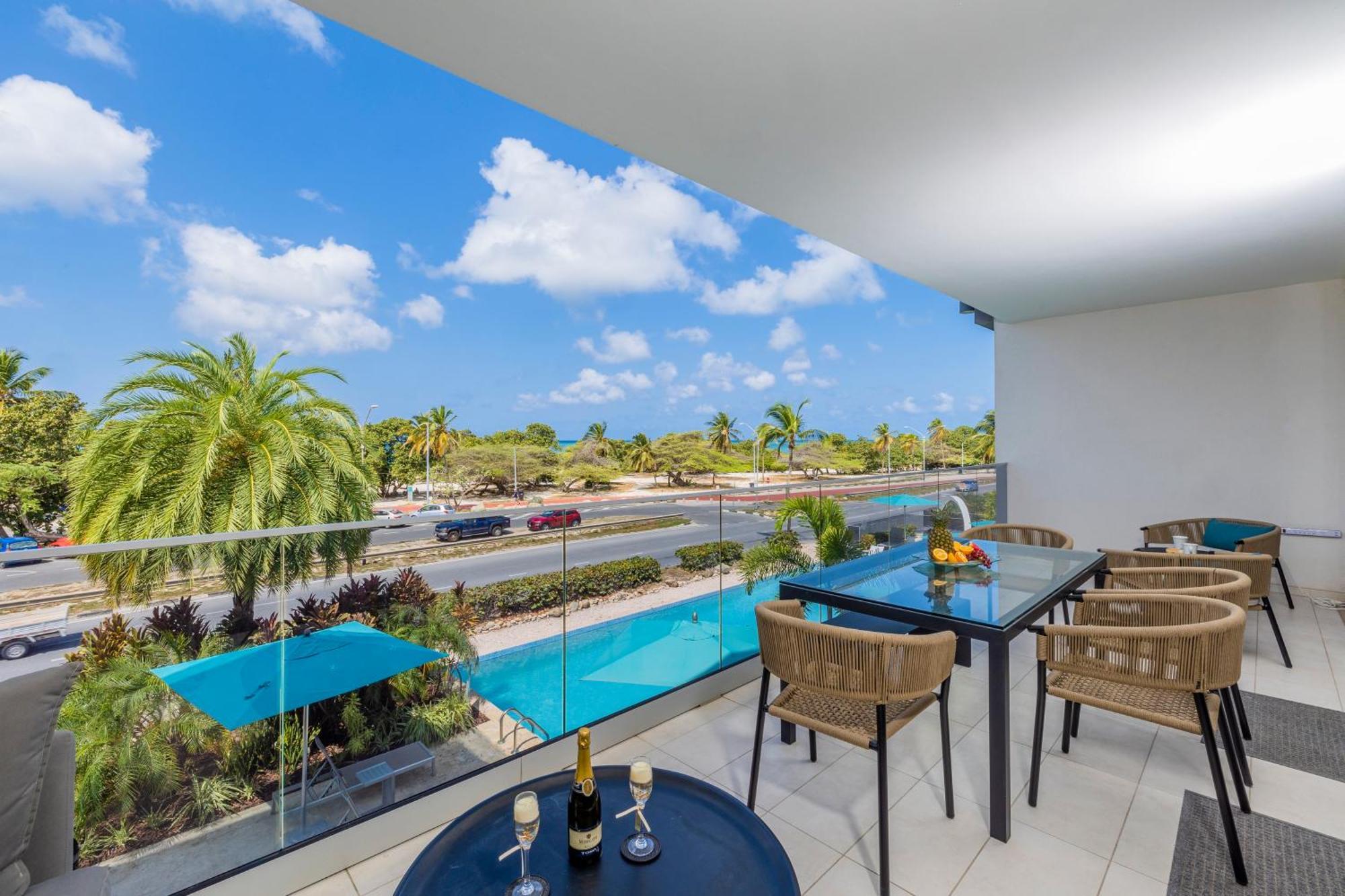O Condominium Beachfront Residences, By Bocobay Aruba Palm Beach Kültér fotó