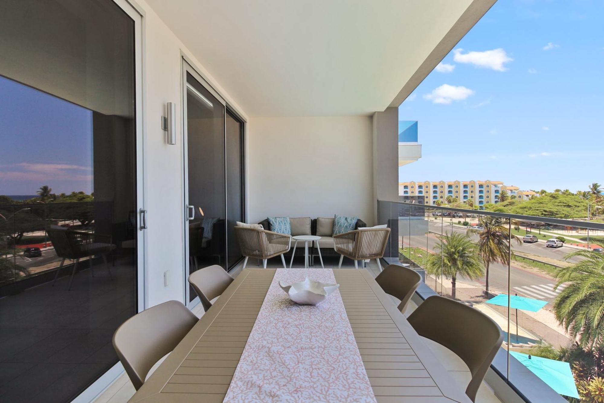 O Condominium Beachfront Residences, By Bocobay Aruba Palm Beach Kültér fotó